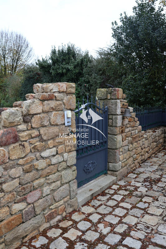 Maison - 182 m² - 6 pièces