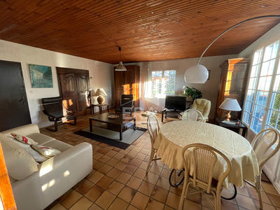 Maison - 192 m² - 7 pièces