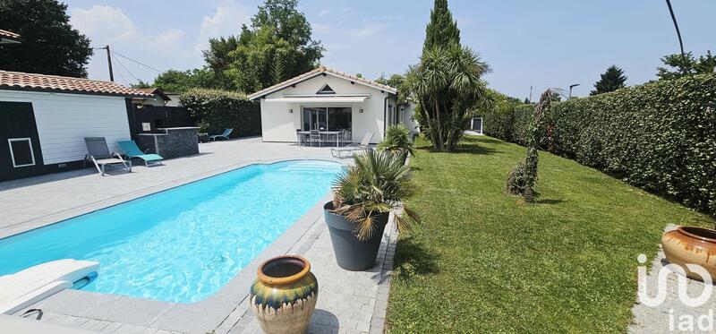 Maison - 182 m² - 6 pièces