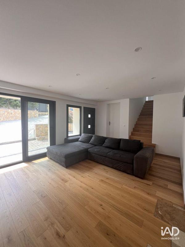 Maison - 160 m² - 5 pièces