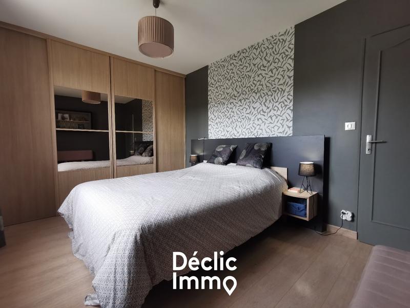 Maison - 212 m² - 7 pièces