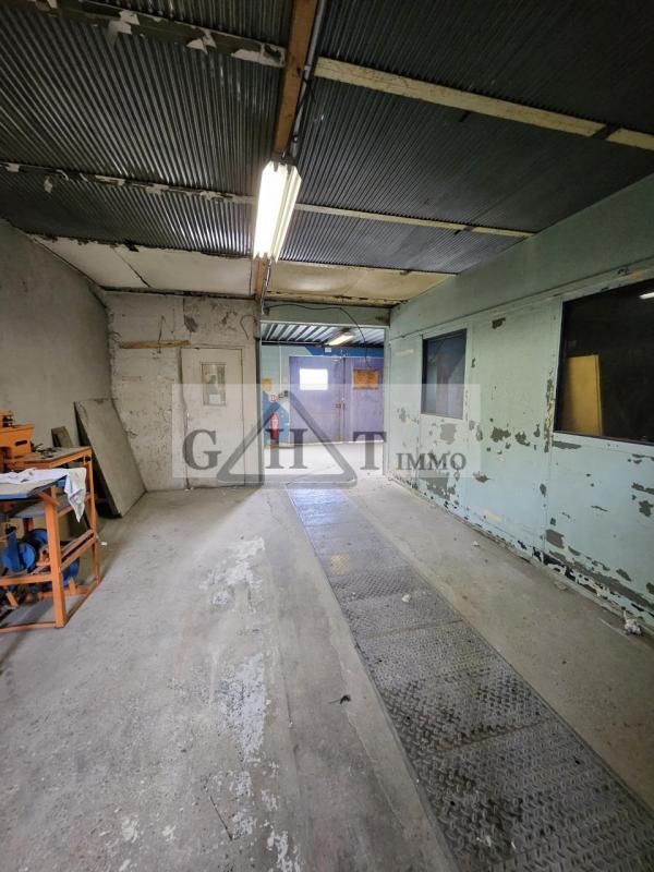 Entrepôt - 2 856 m²