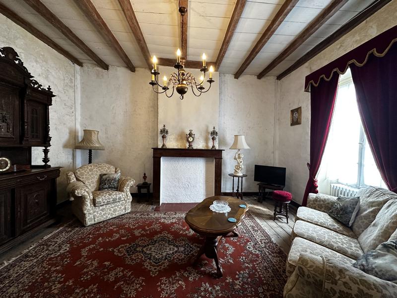 Maison traditionnelle - 138 m² - 5 pièces