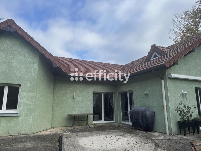 Maison - 235 m² - 6 pièces