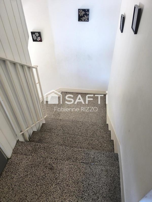 Maison - 195 m² - 8 pièces