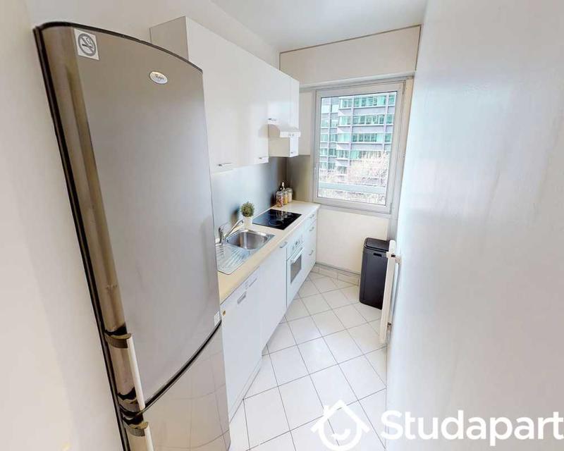 Chambre - 70 m² - 1 pièce