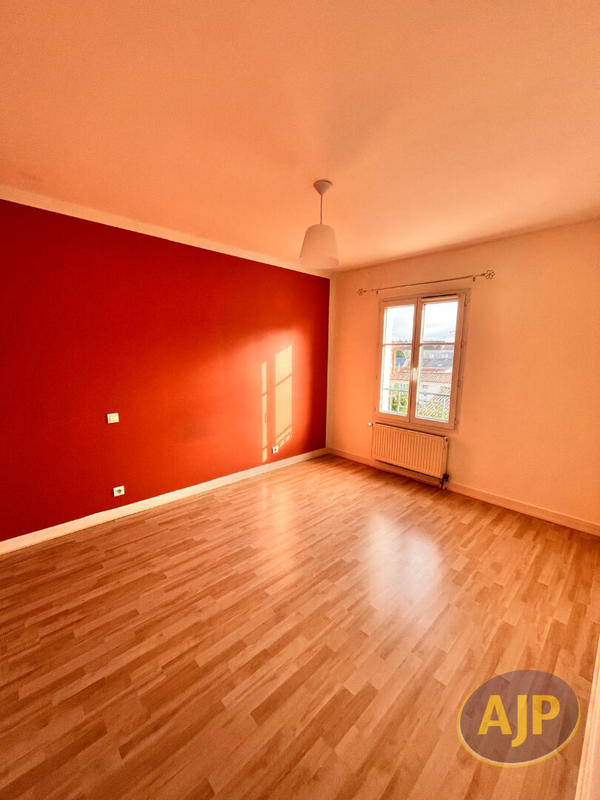 Appartement - 76 m² - 3 pièces