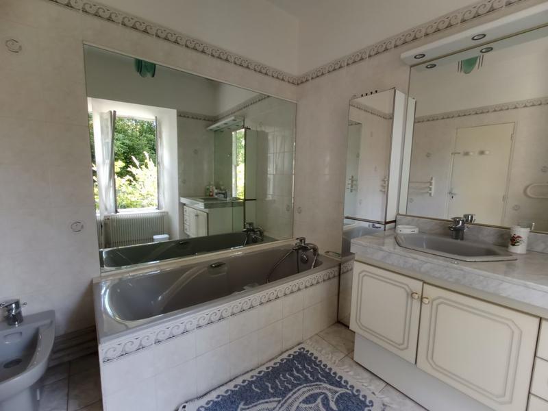 Maison - 171 m² - 8 pièces