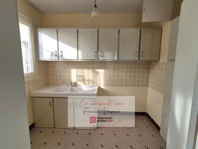 Maison - 159 m² - 8 pièces