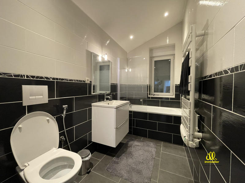 Maison - 188 m² - 6 pièces