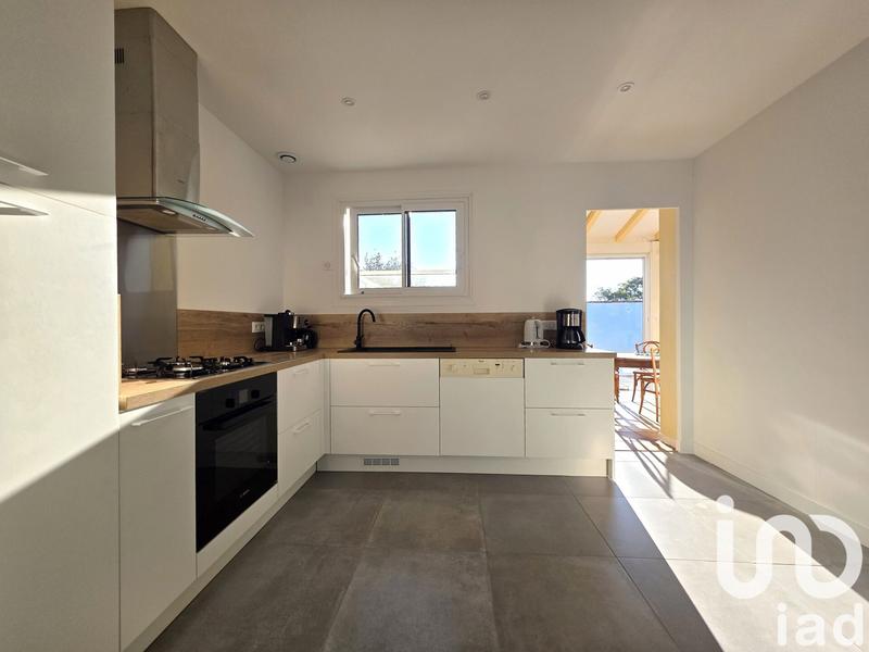 Maison - 200 m² - 7 pièces