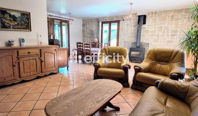 Maison - 121 m² - 6 pièces