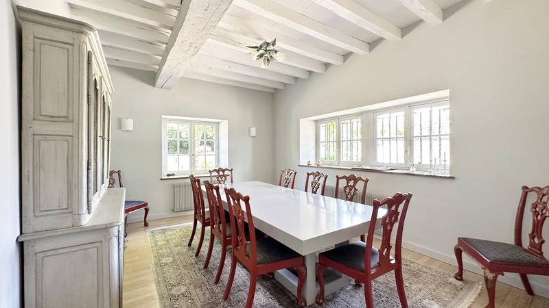 Maison - 450 m² - 12 pièces