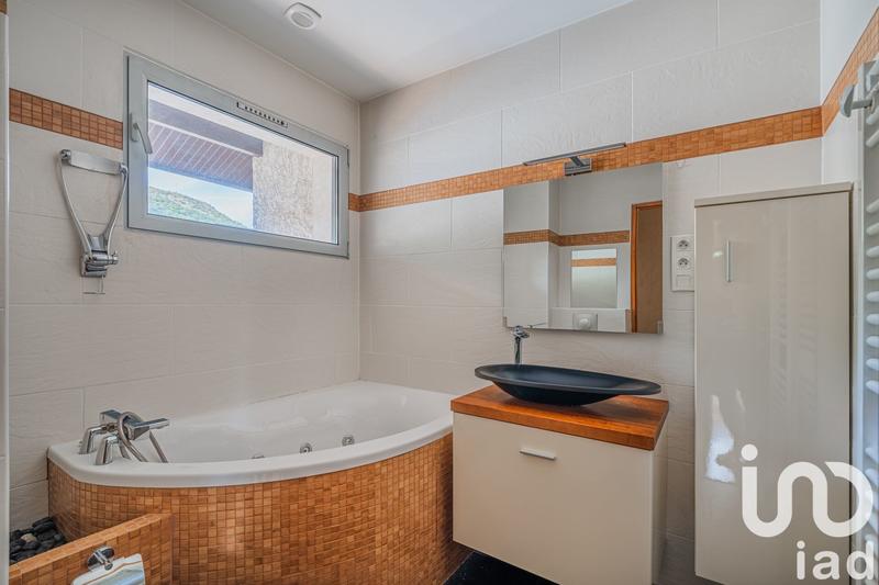 Maison - 164 m² - 7 pièces