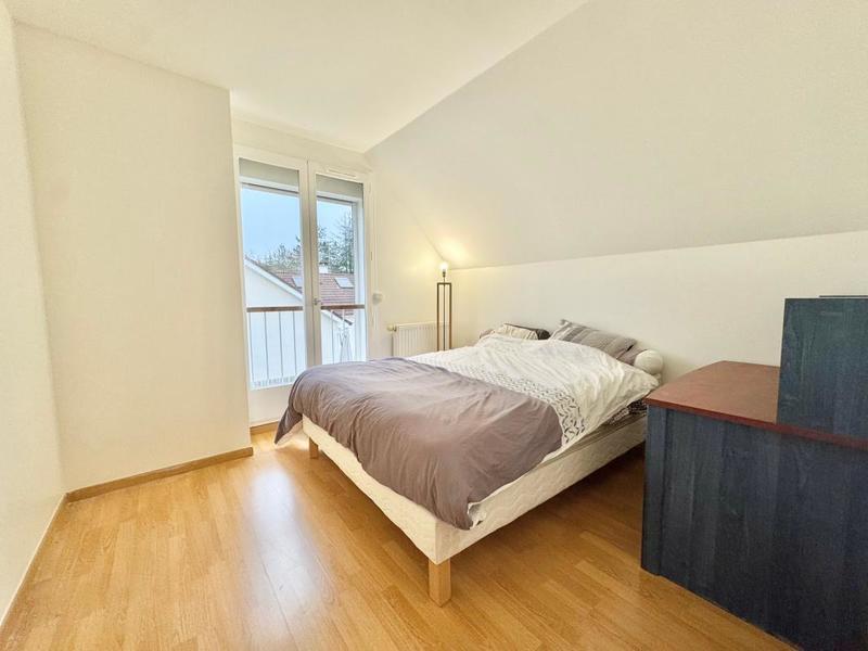 Maison - 220 m² - 6 pièces