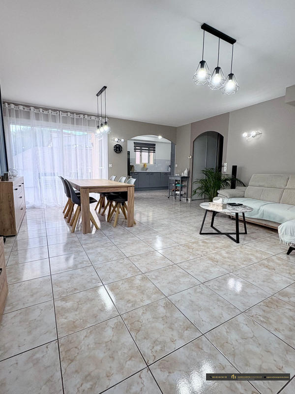 Villa - 100 m² - 4 pièces