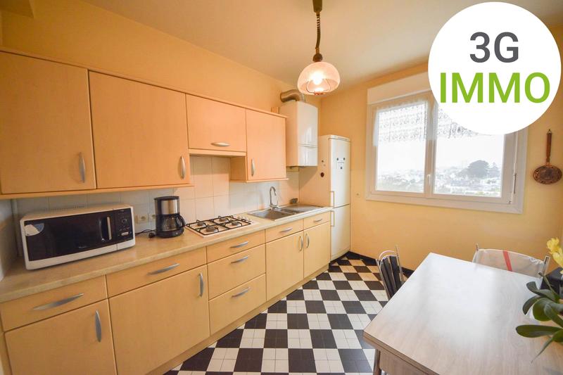 Appartement - 90 m² - 4 pièces