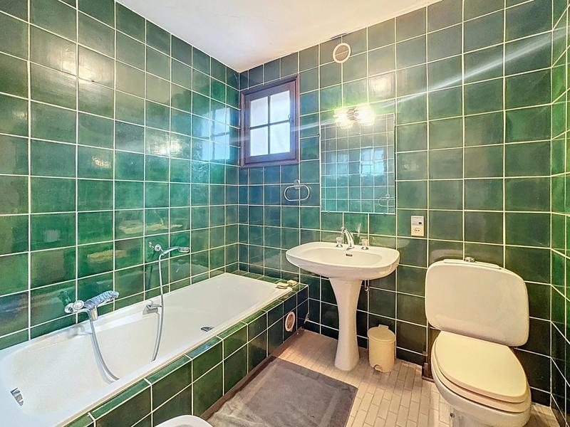 Maison - 199 m² - 7 pièces