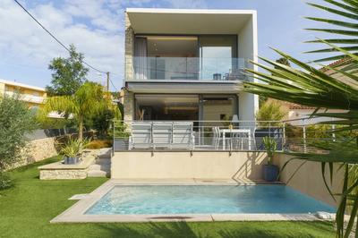 Maison - 157 m² - 4 pièces