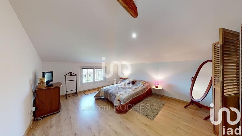 Maison - 372 m² - 12 pièces