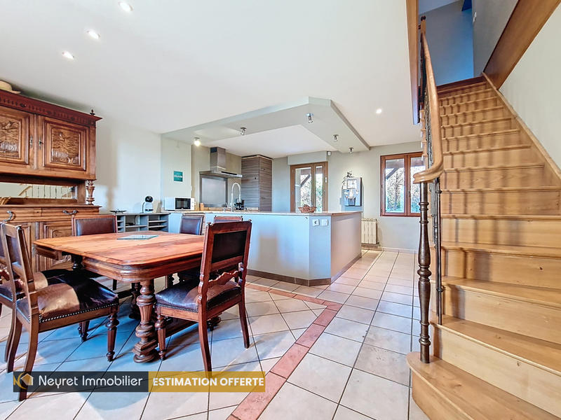 Maison - 162 m² - 7 pièces