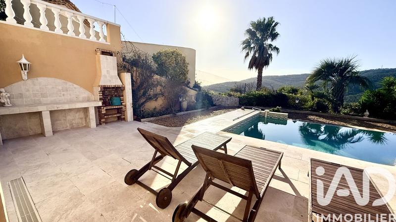 Maison - 177 m² - 6 pièces