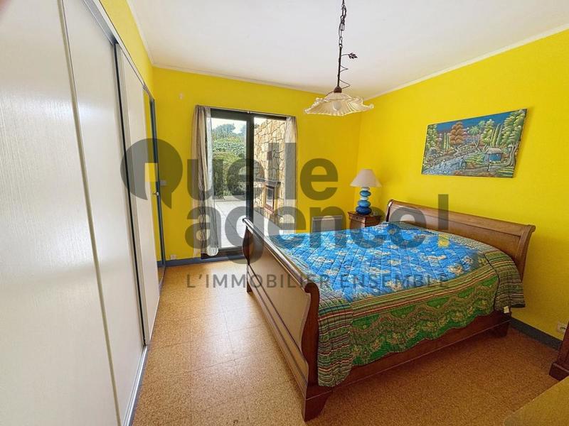 Maison en pierre - 137 m² - 7 pièces