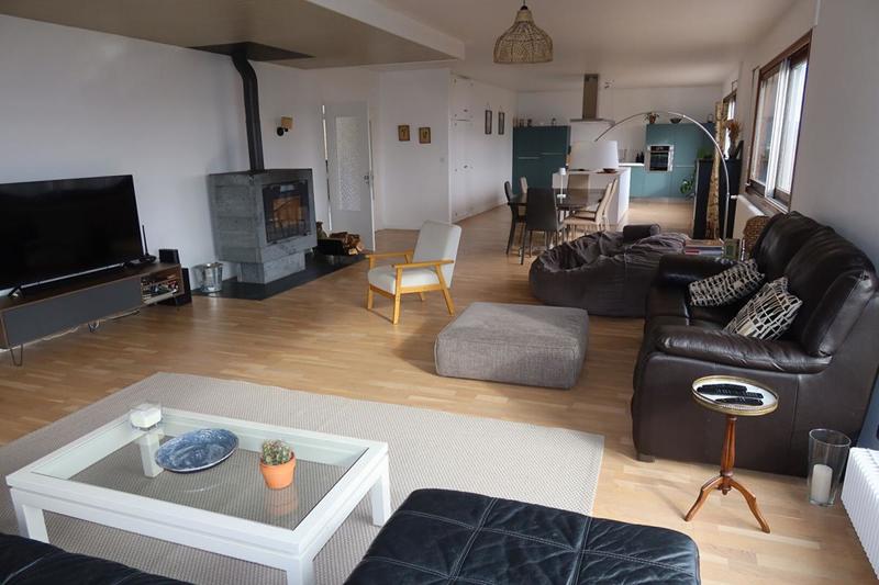 Propriété - 300 m² - 9 pièces