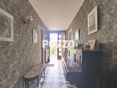 Maison - 136 m² - 6 pièces