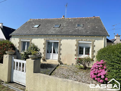 Maison traditionnelle - 82 m² - 4 pièces
