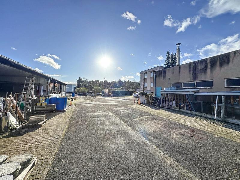 Local d'activités - 960 m²