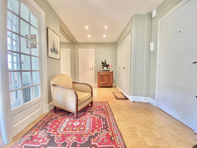 Appartement - 140 m² - 5 pièces