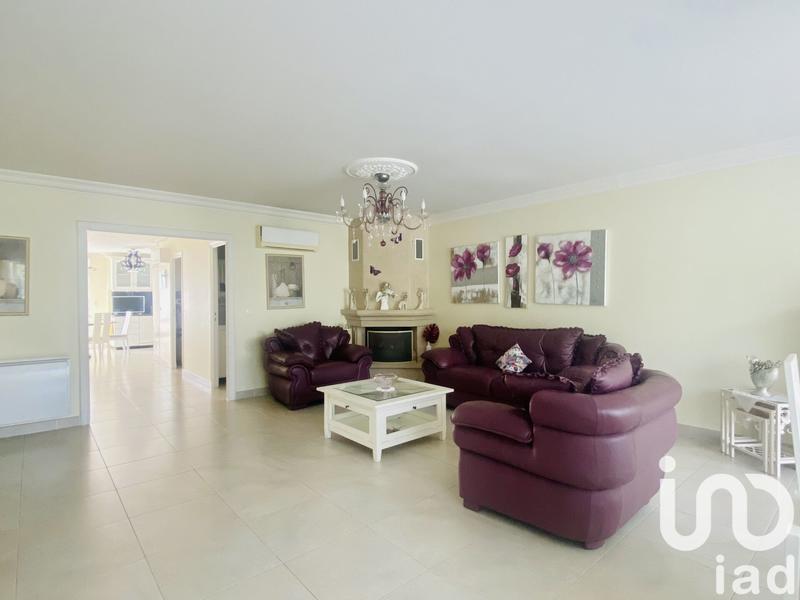 Maison - 207 m² - 5 pièces