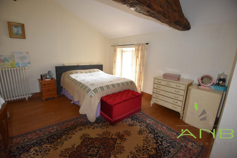 Maison - 286 m² - 6 pièces