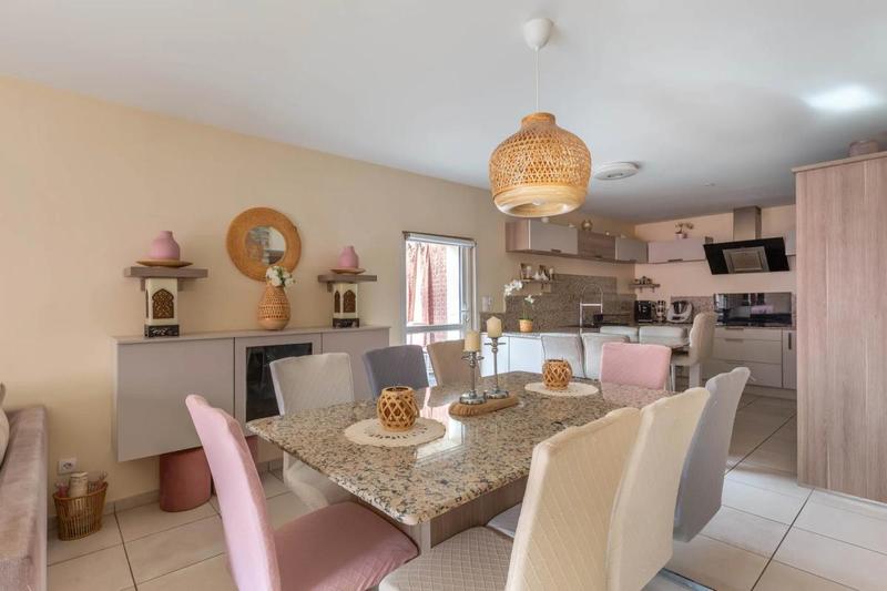 Maison - 182 m² - 7 pièces