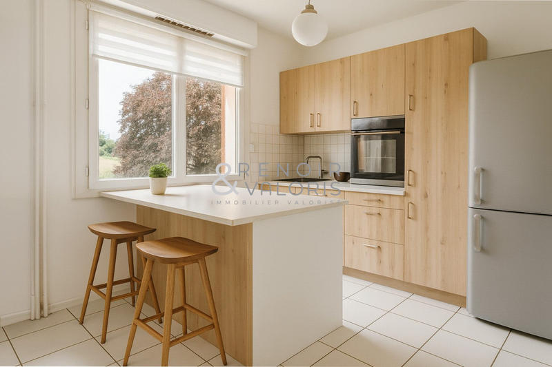 Appartement - 100 m² - 5 pièces