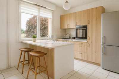 Appartement - 100 m² - 5 pièces