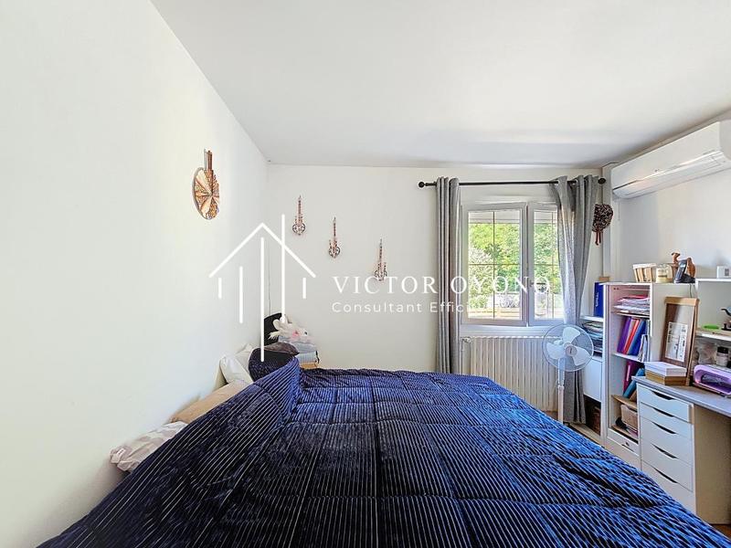 Maison - 250 m² - 9 pièces