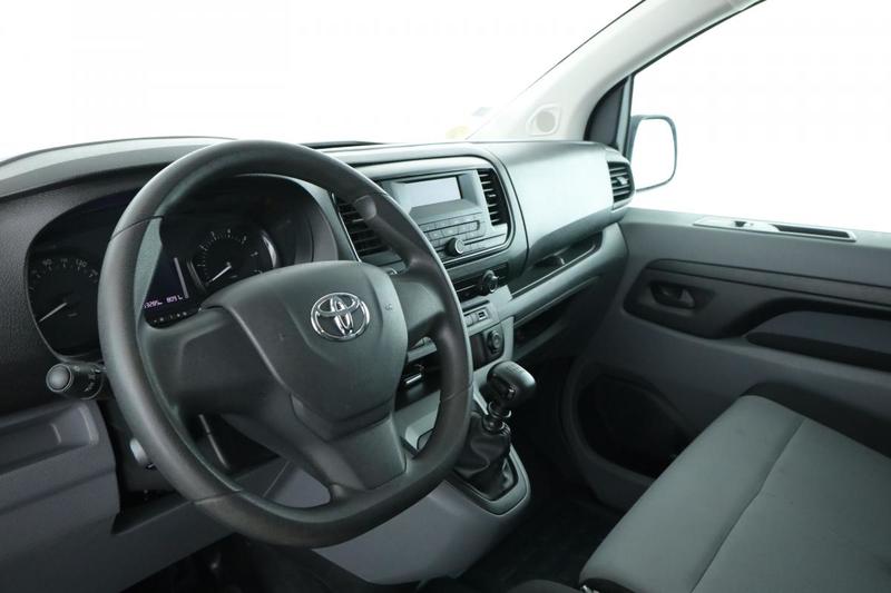 Toyota Proace Combi Compact 1.5 d-4d Dynamic 9pl 120 ch