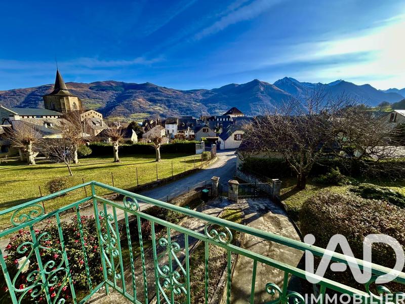 Maison - 183 m² - 9 pièces