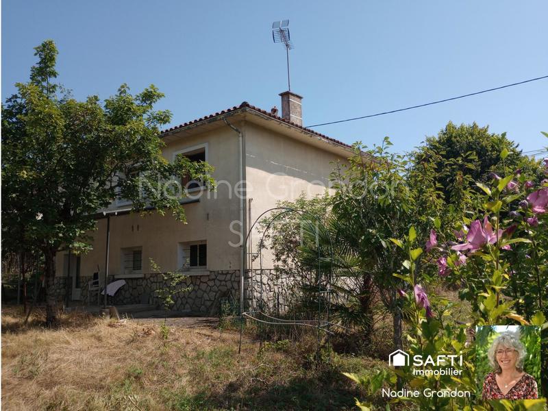 Maison - 96 m² - 5 pièces