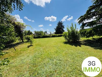 Maison traditionnelle - 108 m² - 6 pièces