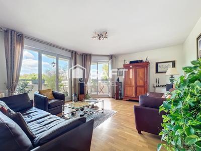 Appartement - 142 m² - 6 pièces