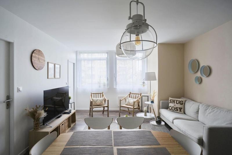 Appartement - 98 m² - 6 pièces