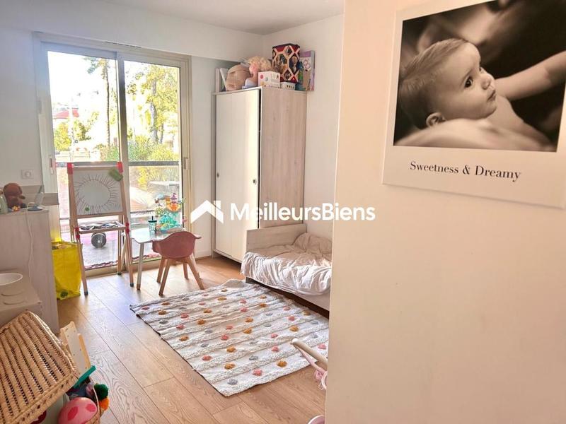 Appartement - 98 m² - 3 pièces