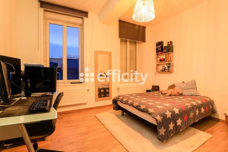 Maison - 190 m² - 6 pièces