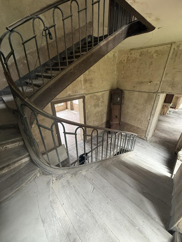 Château - 900 m² - 35 pièces