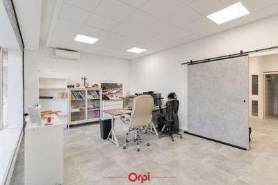 Local commercial - 67 m²