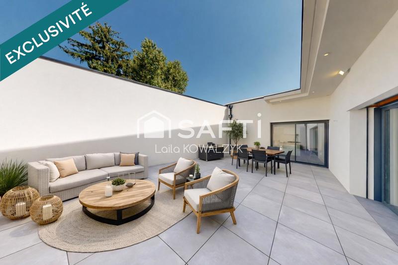 Maison - 321 m² - 10 pièces