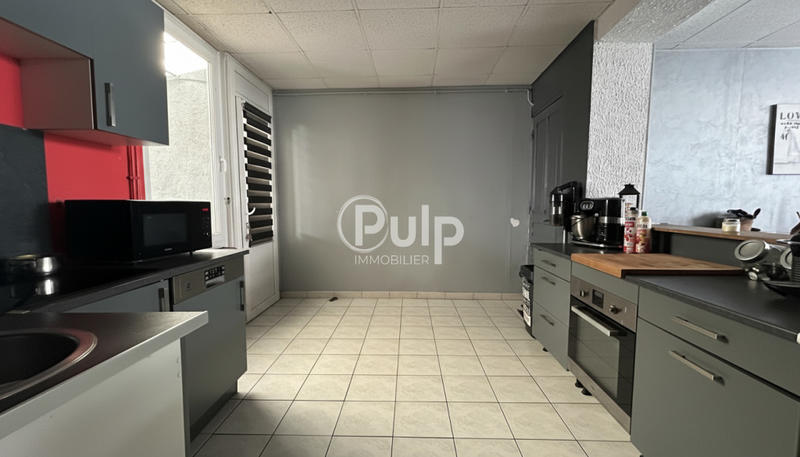 Maison - 90 m² - 5 pièces